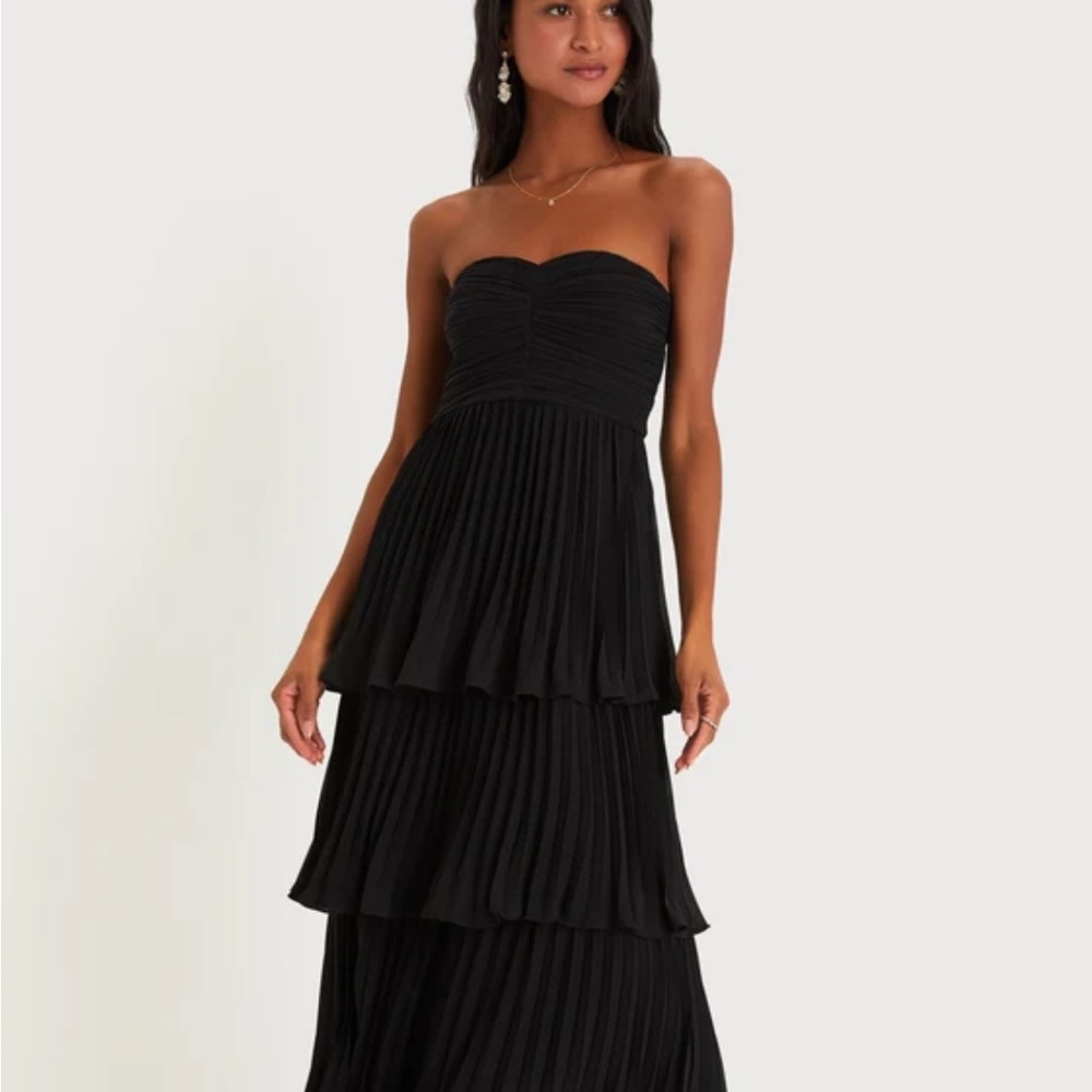 Black Strapless Tiered Maxi Dress